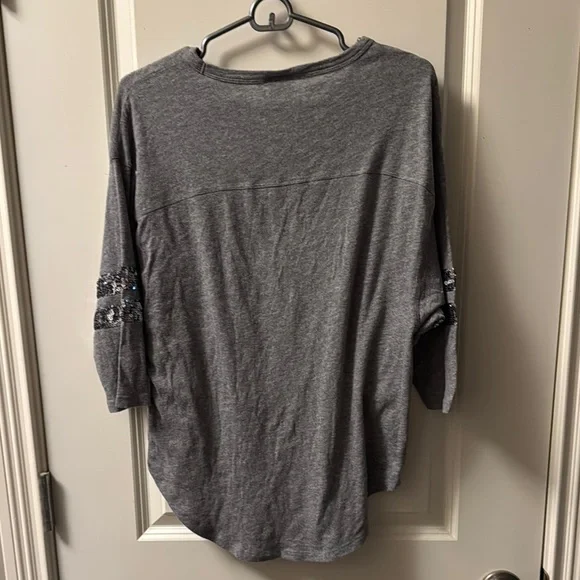 PINK Victoria's Secret Gray Sequin Tee - Picture 5 of 5
